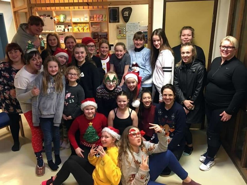 Mæting var góð og allir skemmtu sér vel. Mynd: Facebooksíðan Kormákur blak - aðdáendasíða