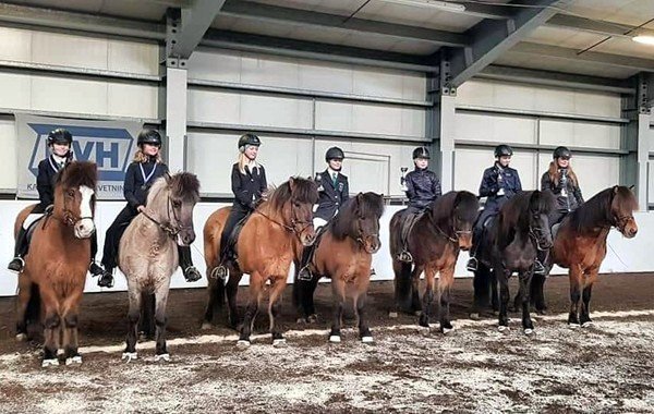 Keppendur í barnaflokki. Mynd: thytur.123.is