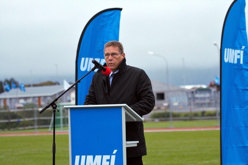 Haukur Valtýsson, formaður UMFÍ við setningu Unglingalandsmóts UMFÍ sem fram fer á Höfn í Hornafirði um verslunarmannahelgina. Mynd: umfi.is