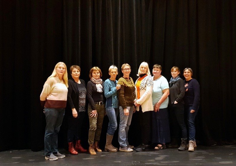 Gærurnar á sviði Félagsheimilisins. Mynd: Facebooksíða Félagsheimilisins á Hvammstanga.