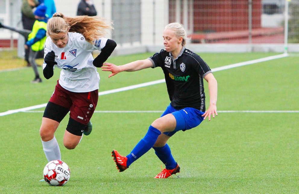 Vigdís Edda í baráttunni með liði Tindastóls síðasta sumar. MYND: ÓAB