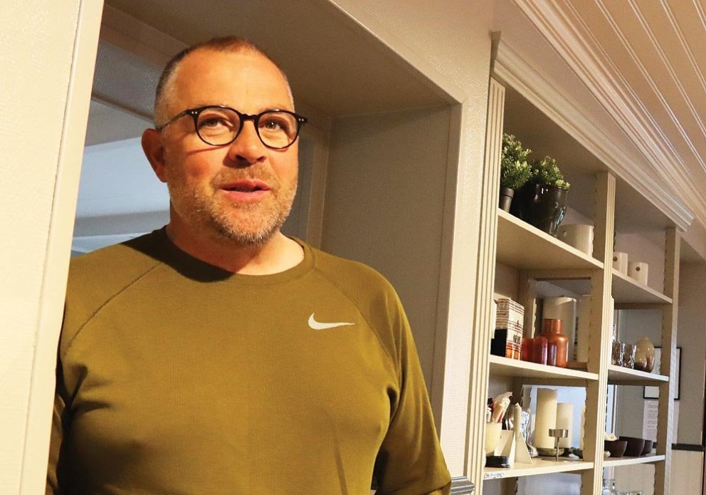 Róbert Óttarsson bakarameistari. Hann er ekki 140 ára en bakaríið er það. MYND: ÓAB