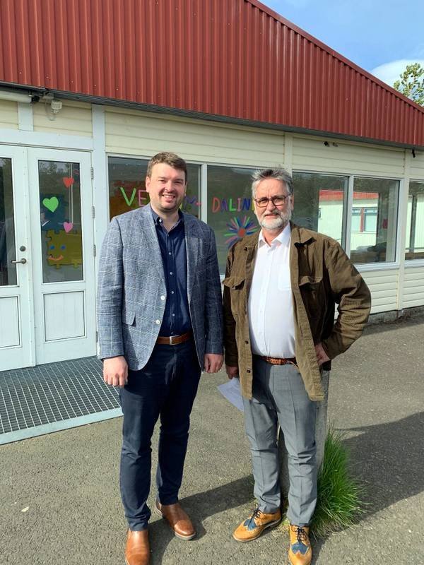 Ásmundur Einar Daðason, félags-og barnamálaráðherra og Vilmundur Gíslason, framkvæmdarstjóri félagsins. Mynd af vef Stjórnarráðsins.
