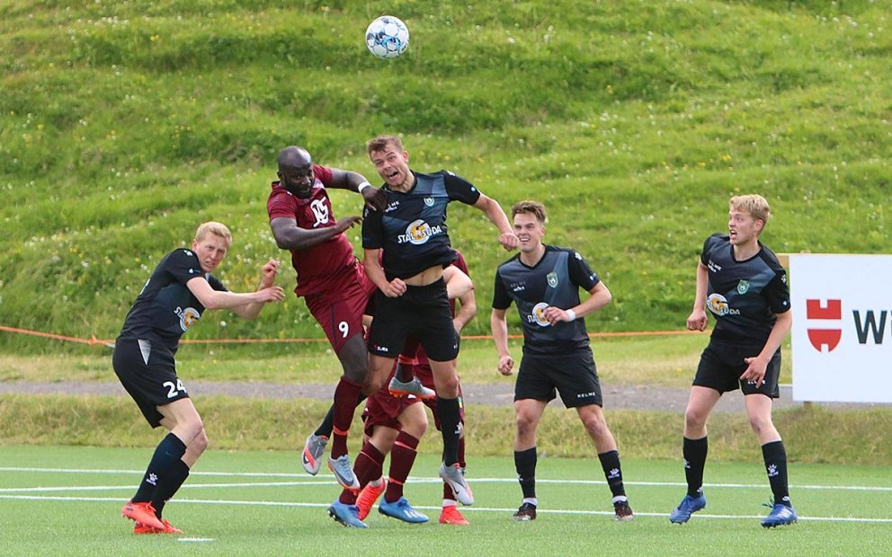 Pape í baráttunni í dag en komst lítt áleiðis gegn baráttuglöðum Garðbæingum. MYND: ÓAB