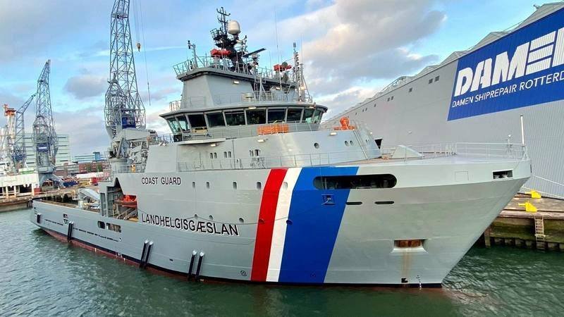 Nýsmíðað varðskipið Freyja heldur til Íslands. Mynd: Landhelgisgæslan.