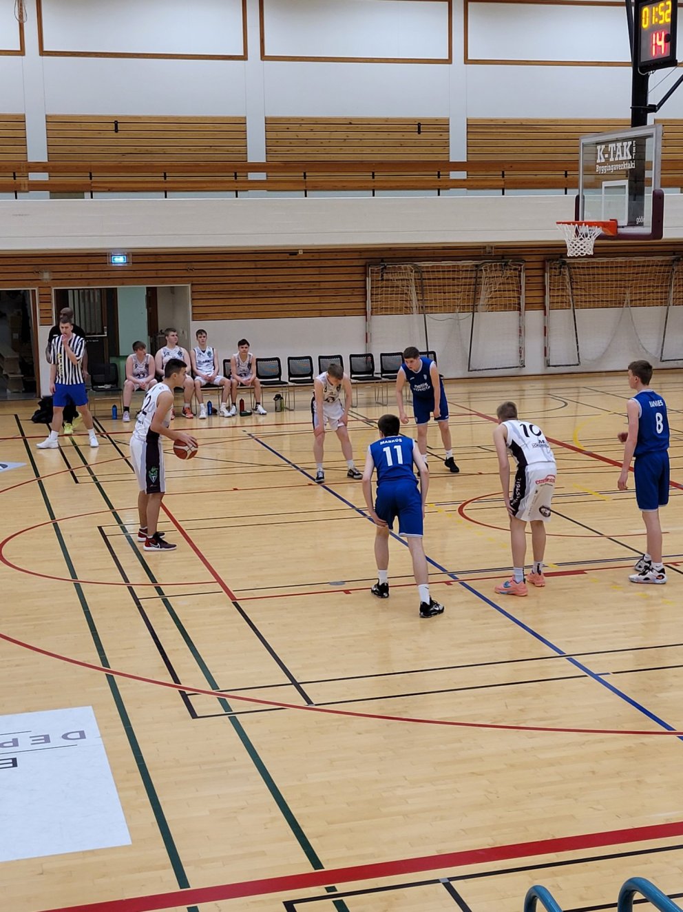 10.fl.karla að spila á móti ÍR um helgina. Ljósmyndir: Hjalti Vignir Sævaldsson