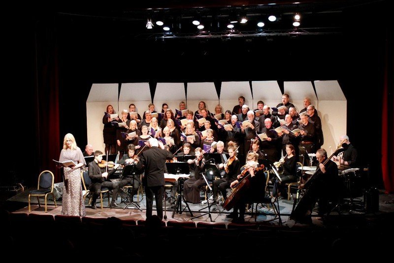 Skagfirski kammerkórinn syngur Magnificat á Selfossi