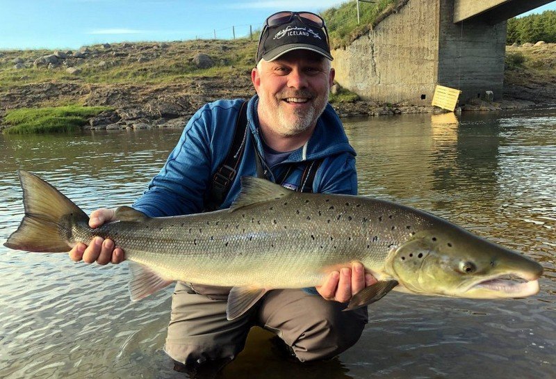 Glaðbeittur veiðimaður.. MYND AÐSEND