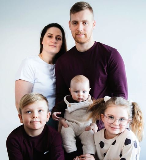 Erna Rut, Sigurður Snorri og börnin þrjú. MYND AÐSEND