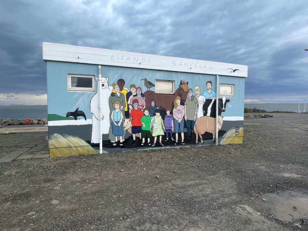 Hafnarvogarhúsið á Hvammstanga. Myndir teknar af heimasíðunni hunathing.is