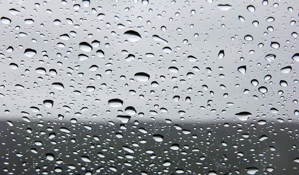 Rigning á rúðu. MYND: ÓAB
