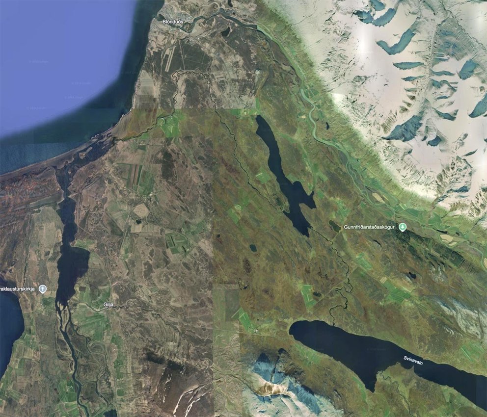 Loftmynd af Google Earth.