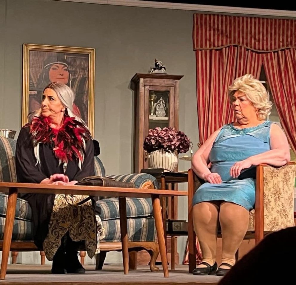 Frá sýningunni Ærsladraugurinn sem Leikfélag Hofsóss sýnir. MYND: Fanney Birta Þorgilsdóttir