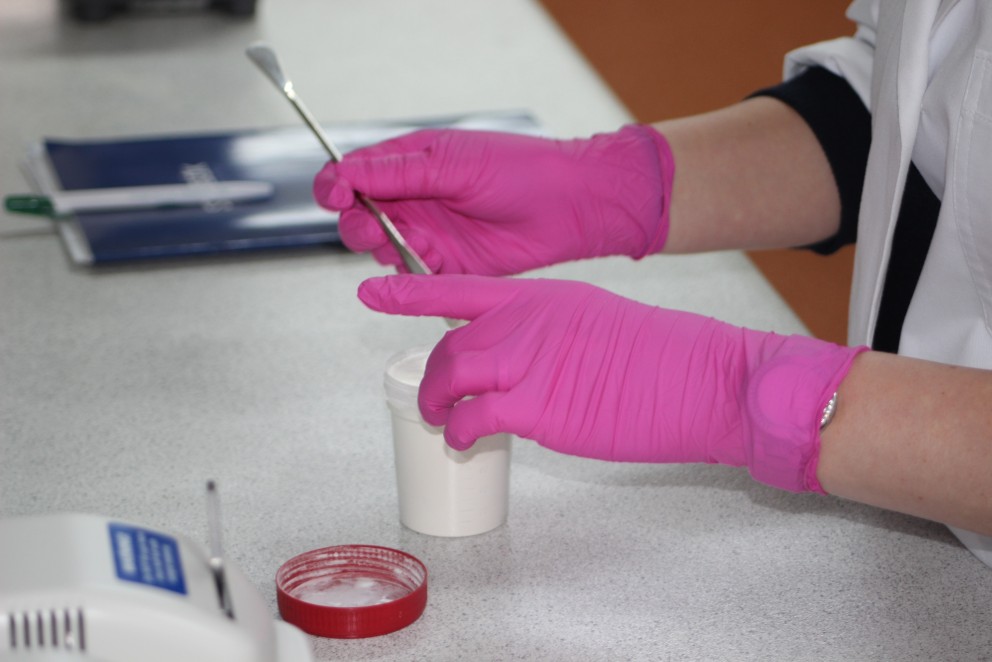 Úr rannsóknarstofu Iceprótein á Sauðárkróki. Mynd: KSE.