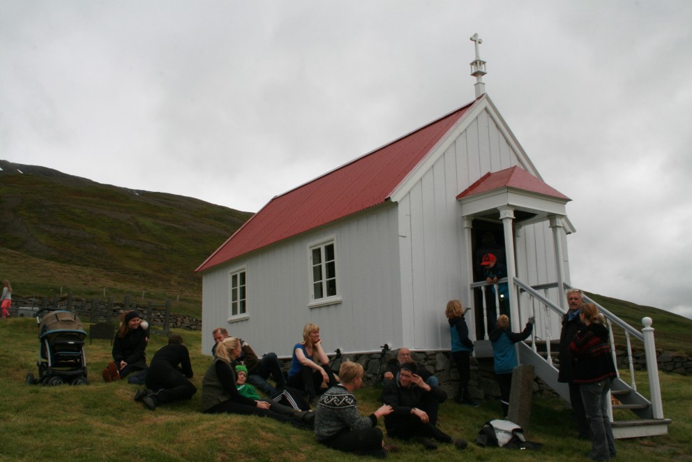 Messað er í Knappstaðamessu einu sinni á sumri. Mynd: KSE