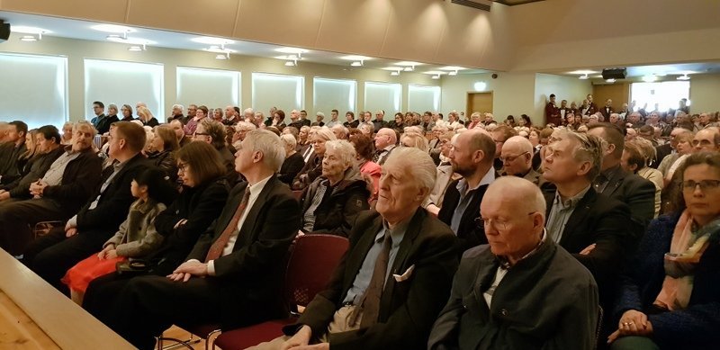 Mikið fjölmenni mætti á skemmtunina. Myndir: FE