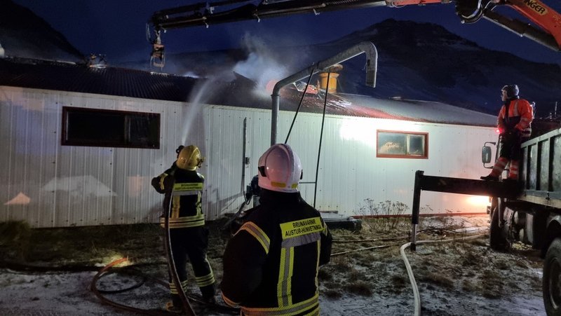 Myndir frá vettvangi brunans við Skriðuland