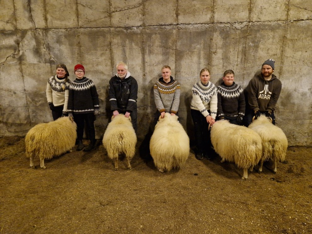 Efstu fimm í flokknum Hvítir hyrndir: Salka Kristín Ólafsdóttir, Sveinn Óli Þorgilsson, Magnús Jósefsson, Steindór Már Ólafsson, Jóhanna María Einarsdóttir, Magnús Ólafsson og Pálmi Gunnarsson. MYNDIR AÐSENDAR.