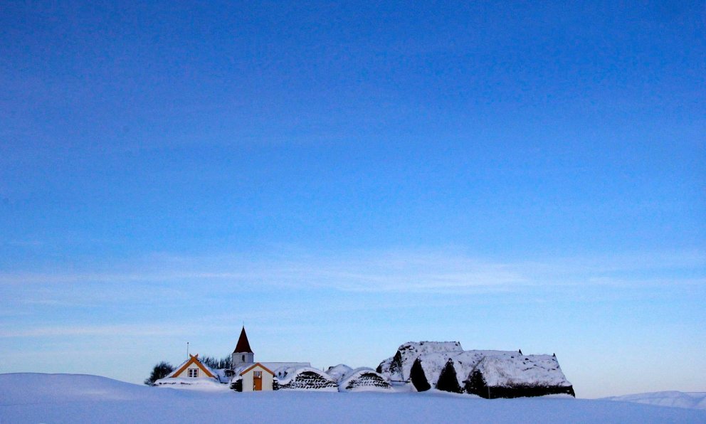Gamli bærinn í Glaumbæ jólalegur í snjónum.MYND.ÓAB