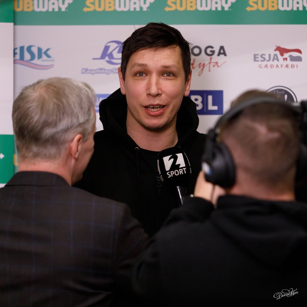 Pavel í viðtali í úrslitakeppninni í vor. Mynd: davidmar.net