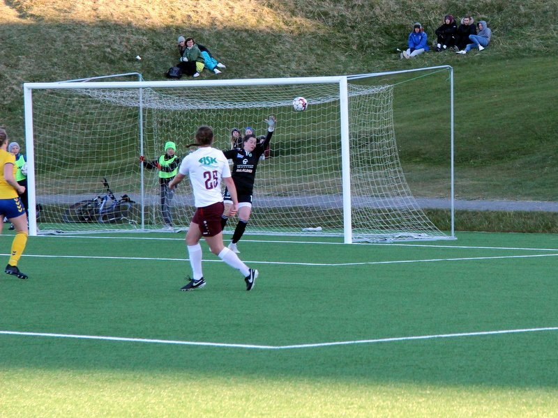 Murielle Tiernan fullkomnar þrennuna gegn Fjölni. Mynd:Eysteinn Ívar