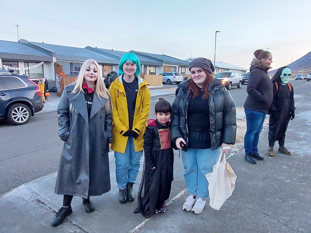 Ljósmyndir - Ragndís Hilmarsdóttir / Sigríður Garðarsdóttir