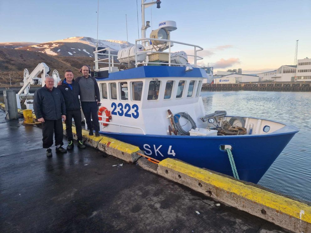 Félagarnir Ásbjörn Óttarsson skipstjóri, Helgi Rafn Viggósson og Guðmundur Níels Erlingsson. MYNDIR SG.