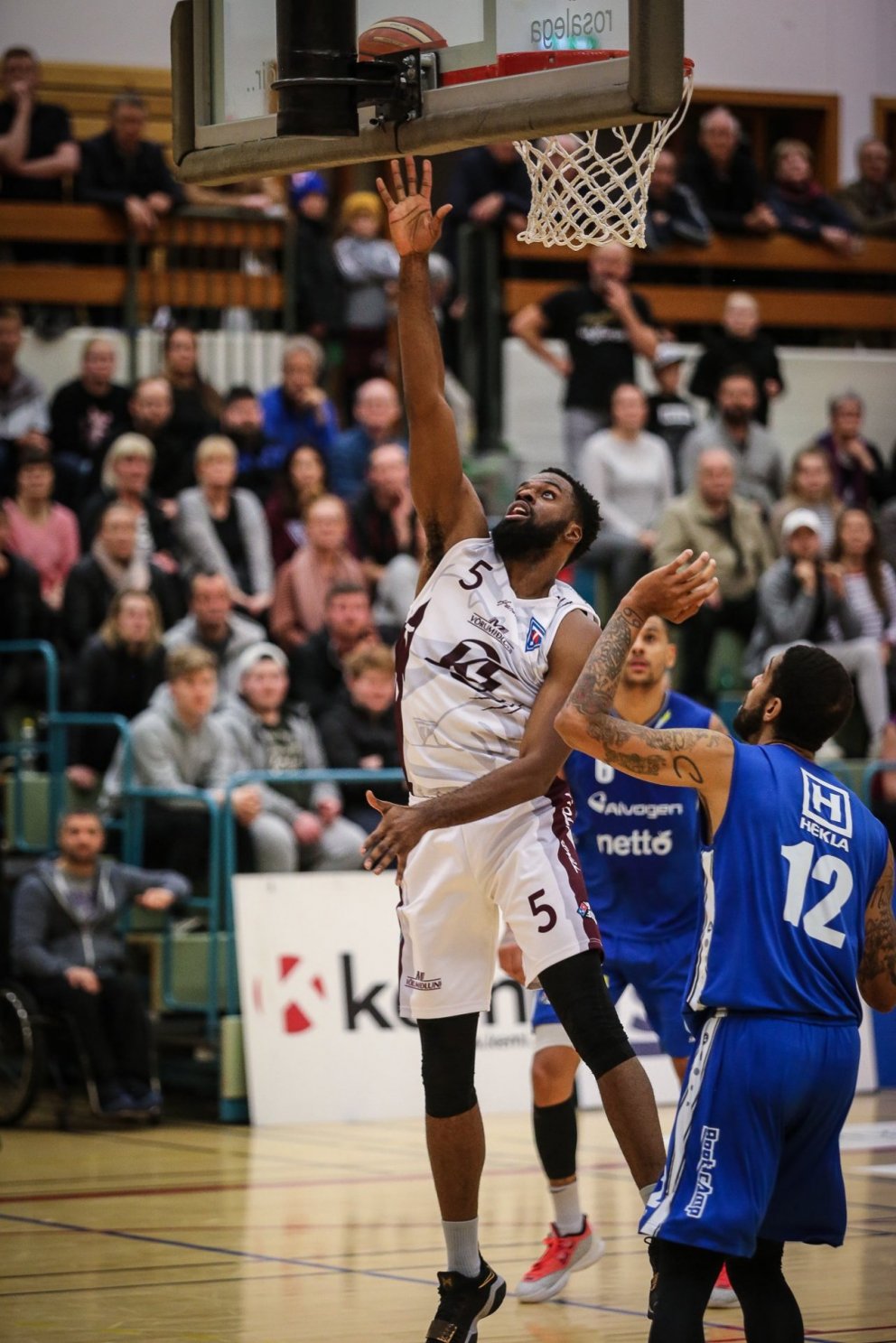 P.J. Alawoya í leik gegn ÍR. MYND: HJALTI ÁRNA