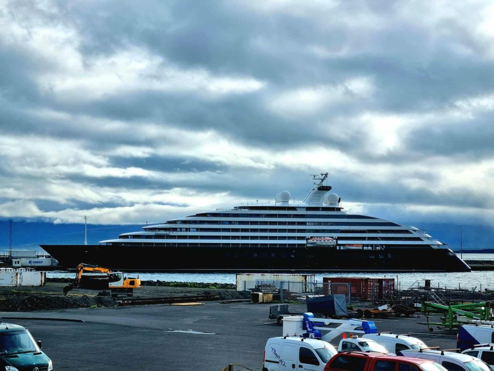 Glæsifleytan Scenice Eclipse. Mynd: HMJ