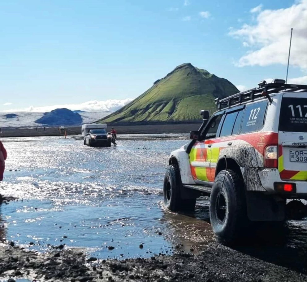 Aðstoð veitt að Fjallabaki. Mynd: fb.Björgunarfélagið Blanda.