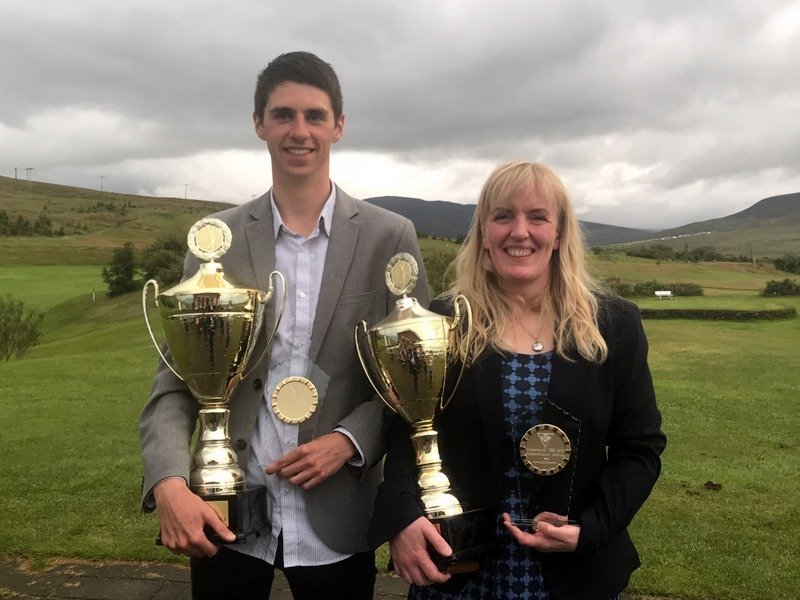 Arnar Geir Hjartarson og Árný Lilja Árnadóttir klúbbmeistarar GSS. Mynd:KBH.