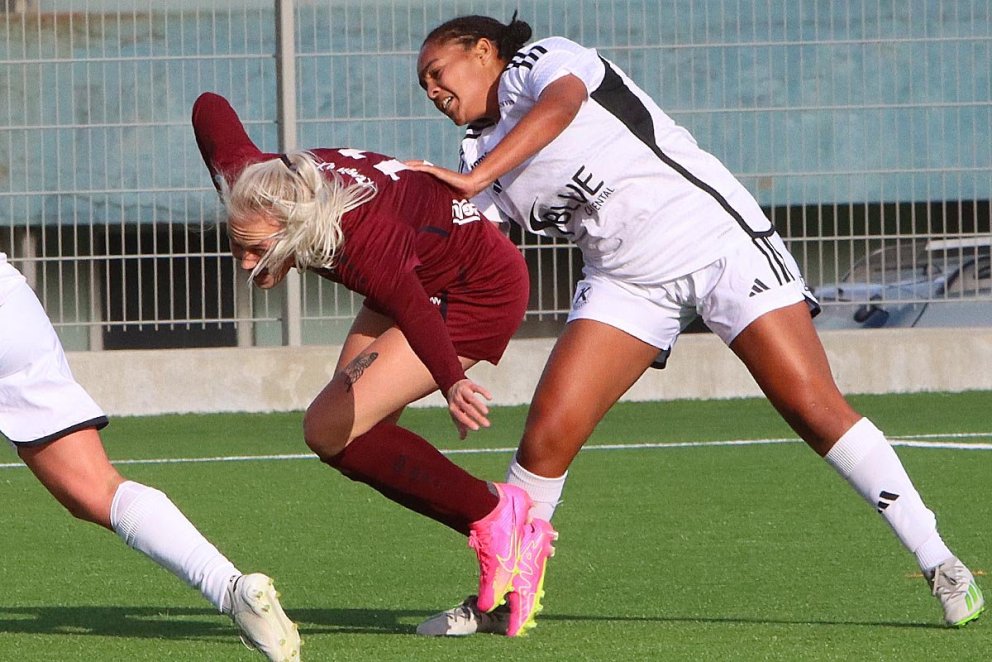 Aldís María fór eitthvað í taugarnar á þessum leikmanni Keflavíkur. MYND: ÓAB