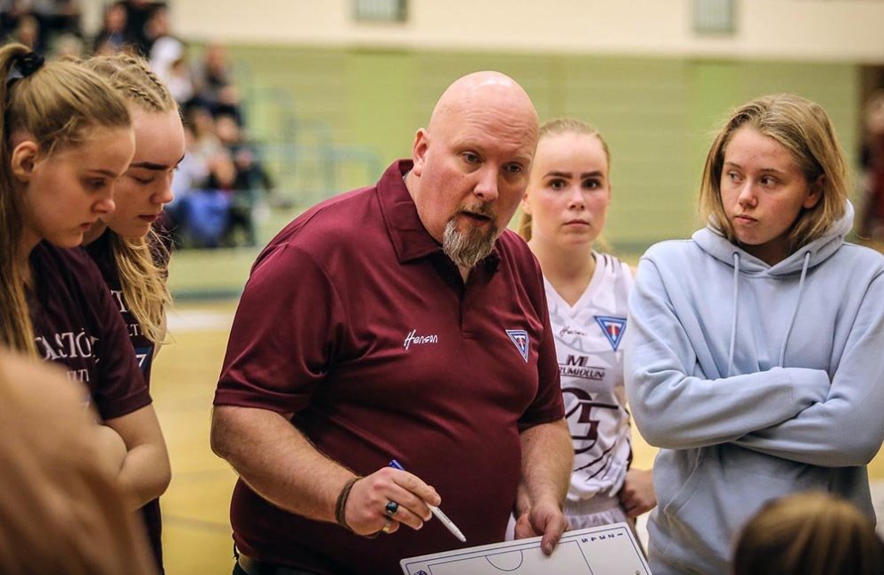 Árni Eggert þjálfar lið Tindastóls í vetur líkt og á síðasta tímabili. MYND: HJALTI ÁRNA