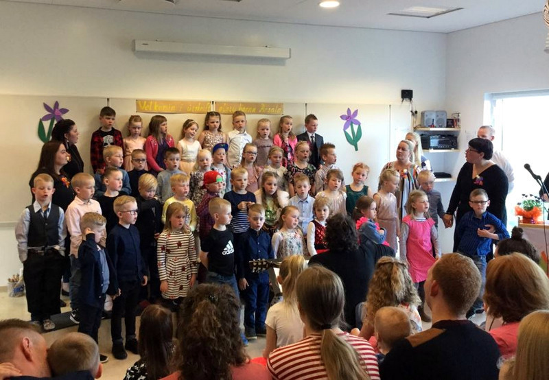 Útskriftarhópur á leikskólanum Ársölum. Mynd af skagafjordur.is.