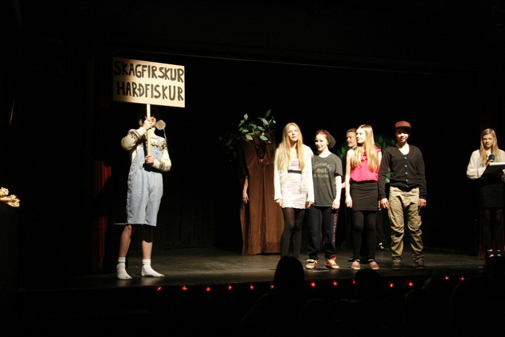 Svipmyndir frá árshátíð Árskóla