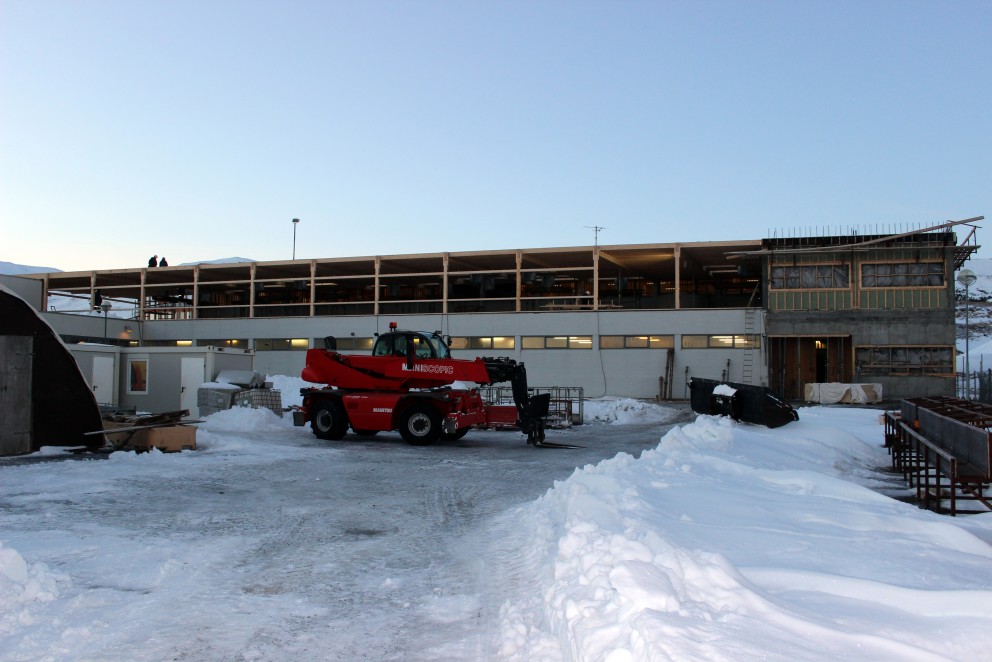 Skólasetningu Árskóla frestað