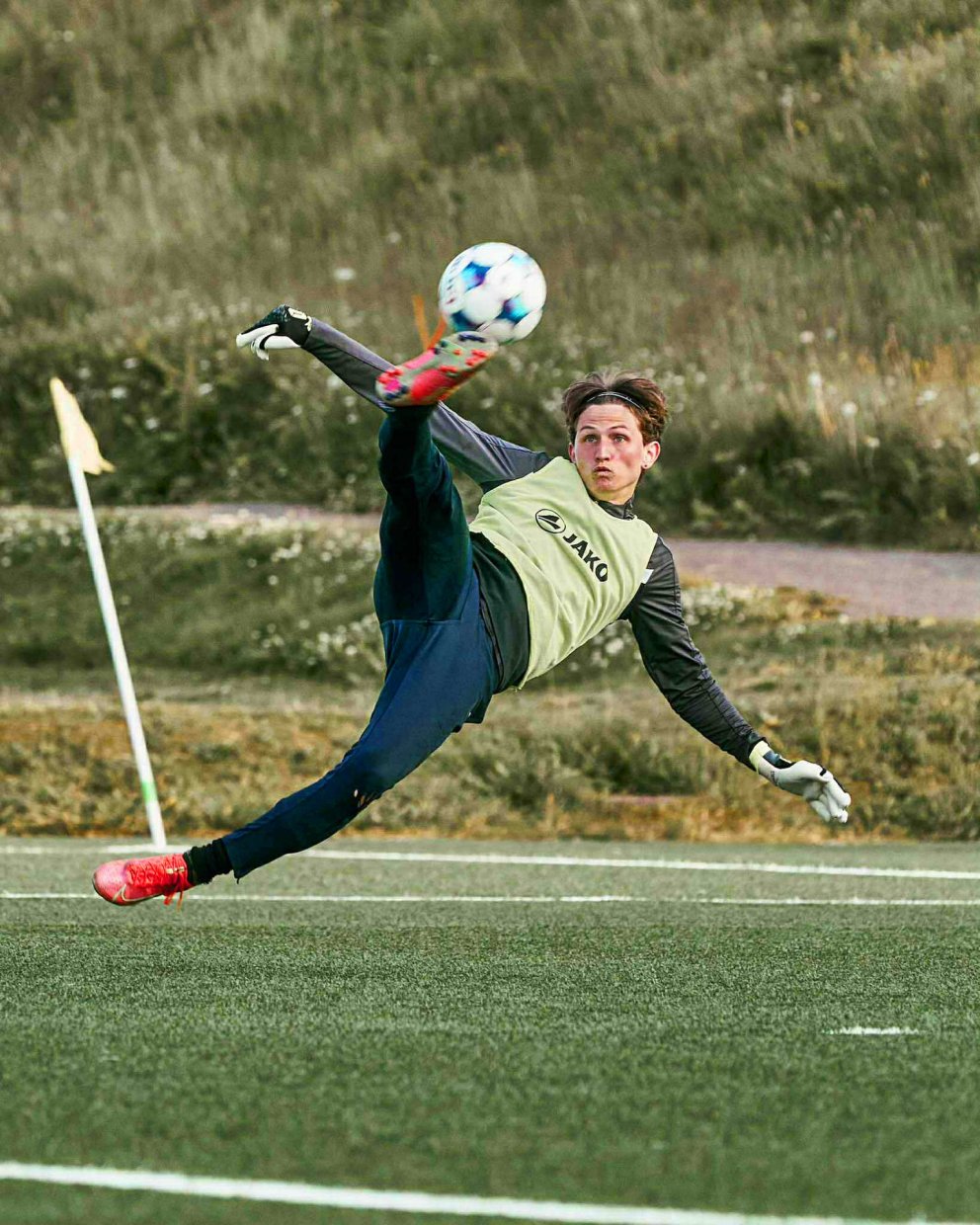 Atli Dagur með nokkuð óvanalega markmannstakta. MYND: SIGURÐUR INGI