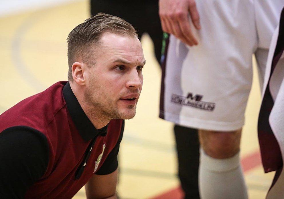 Nú er pressa á Baldri þjálfara. Nær hann að snúa gengi Stólanna við? MYND: HJALTI ÁRNA