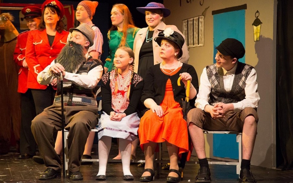 Samþykkt hefur verið að verja allt að 1,5 milljón króna í endurnýjun á sviðsljósabúnaði. Mynd: Bþ