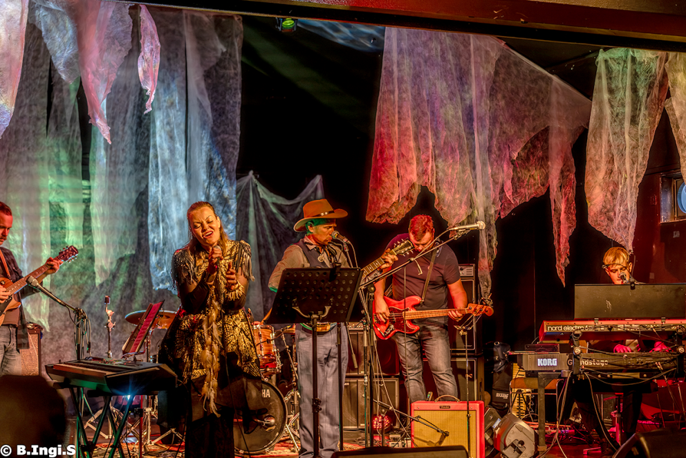 Contalgen Funeral var síðasta atriðið á svið. MYND: BALDVIN