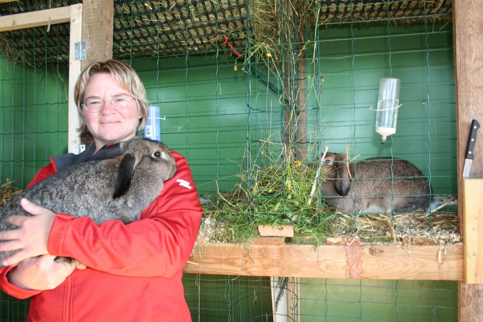 Birgit Kositzke kanínubóndi á Syðri-Kárastöðum. Ljósm./KSE.