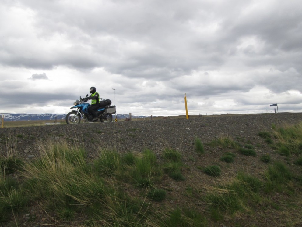 Slasaðist í mótorhjólaslysi