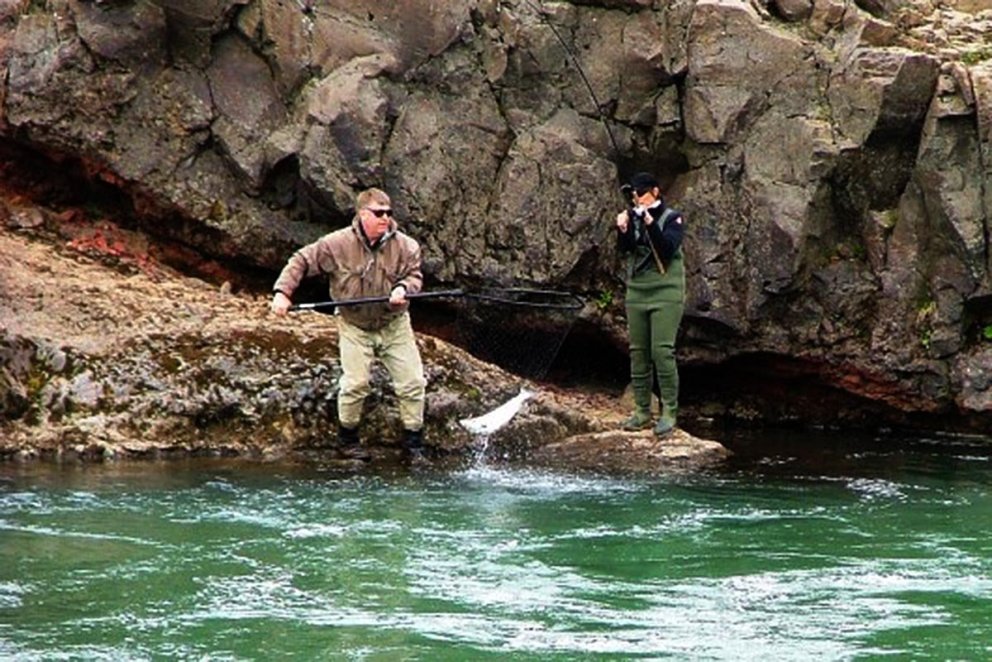 Veitt í Blöndu. MYND AF HÚNAHORNINU