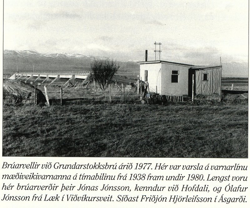 Brúarvellir við Grundarstokksbrú árið 1977. Mynd úr Byggðasögu Skagafjarðar.