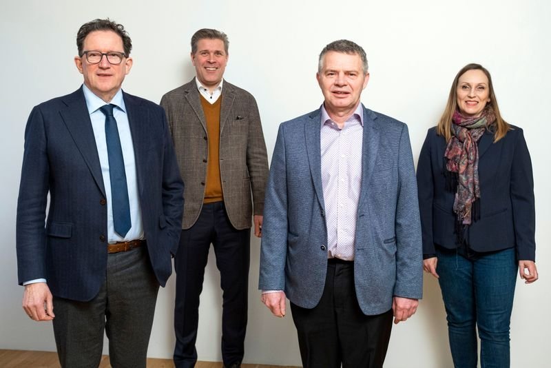 Kristján Þór Júlíusson, sjávarútvegs- og landbúnaðarráðherra, Bjarni Benediktsson, fjármála- og efnahagsráðherra, Gunnar Þorgeirsson, formaður Bændasamtaka Íslands, og Unnur Brá Konráðsdóttir, formaður samninganefndar ríkisins. Mynd: Golli.