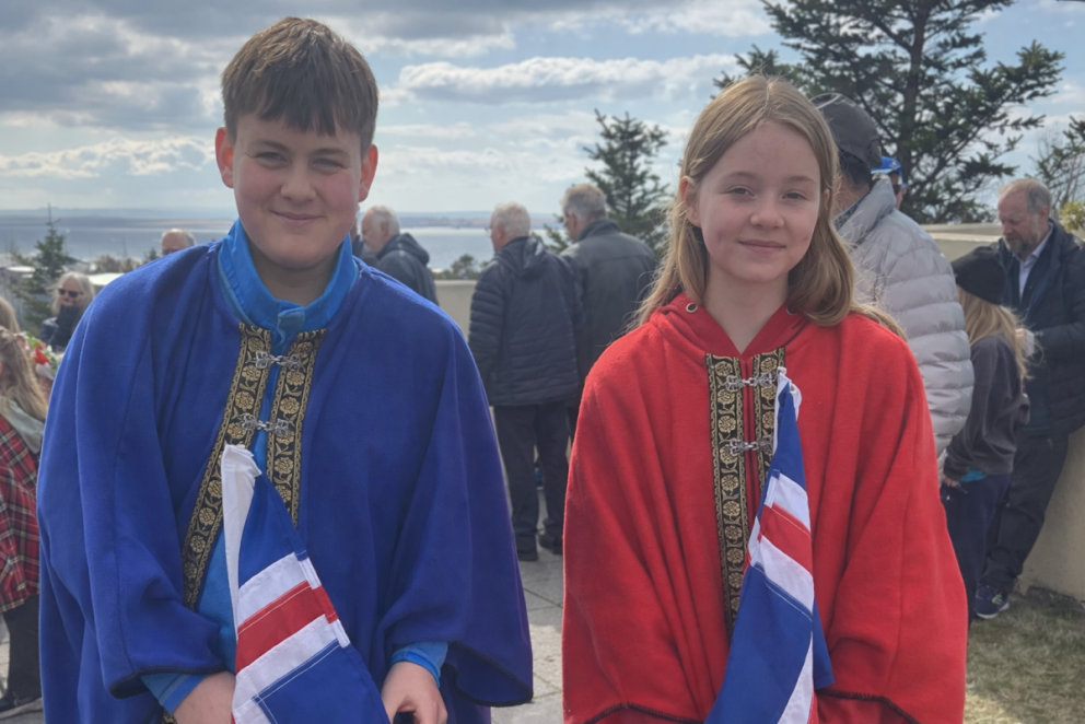 Vetur konungur og Sumardísin. Mynd:hunathing.is