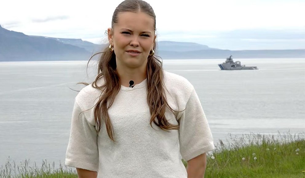 Skjáskot úr myndbandinu þar sem Dagmar Helga svarar.