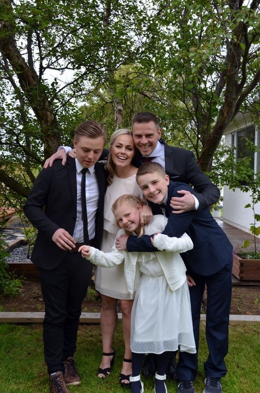 Matgæðingarnir Ína og Reimar og fjölskylda. Aðsend mynd.