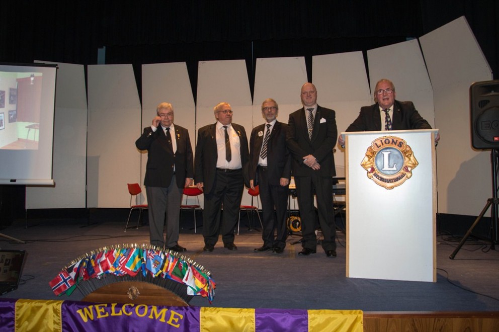 Fertugur í fullu fjöri