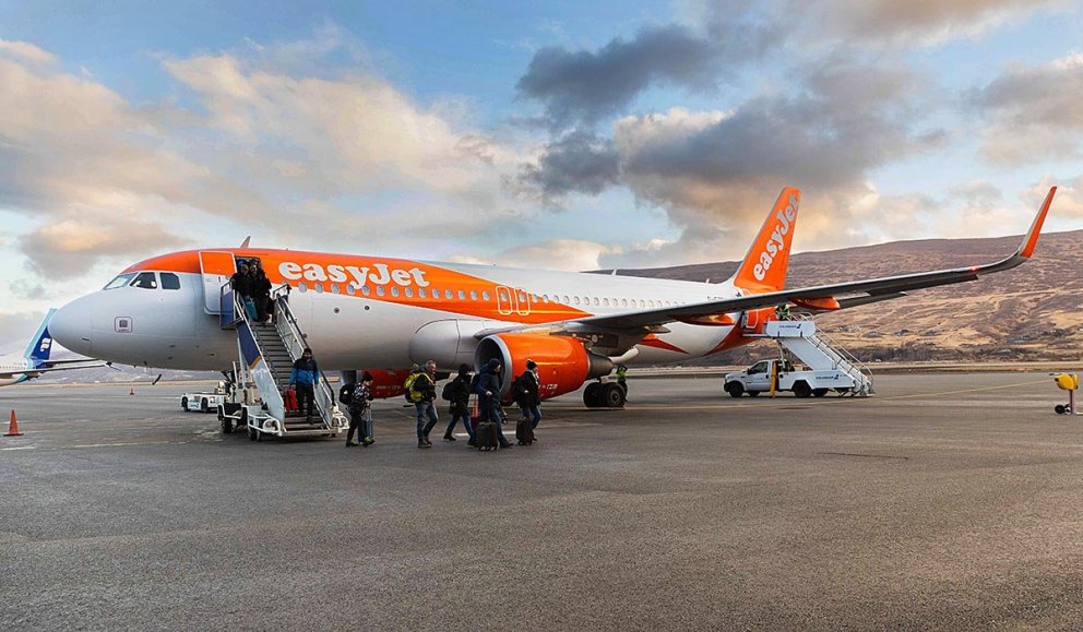 Flugvél frá easyJet á Akureyrarflugvelli. AÐSEND MYND